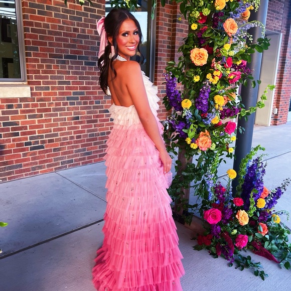 Love shack fancy Elegant Pink Ruffled Evening Gown - Picture 3 of 4